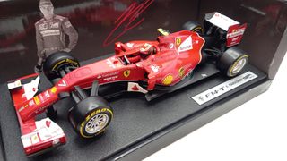 HWBLY68 Hot Wheels Ferrari F14-T K. Raikkonen 1/18