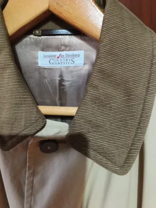 Gabardina hombre beige. Tc