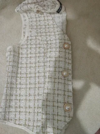 SHEIN - Chaleco Blanco y Dorado