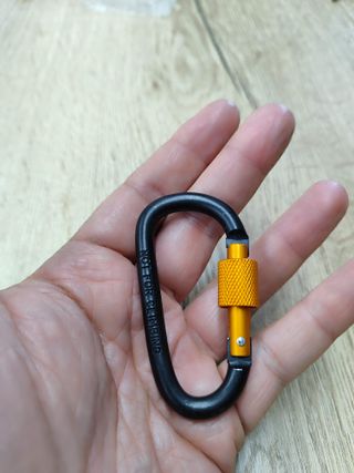 Mosquetón de Aluminio con Cierre de Rosca N/A