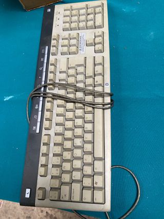 Teclado HP Clavija Redonda