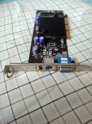 Tarjeta Gráfica Nvidia MX440-8X