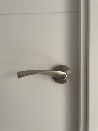 Manillas de puerta Inspire Arosa plata