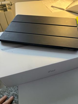 iPad 7 128GB Plata