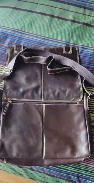 Bandolera de piel marrón