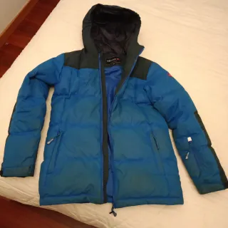 Plumífero Trollkids Azul y Negro