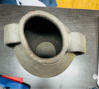 Botijo de barro antiguo