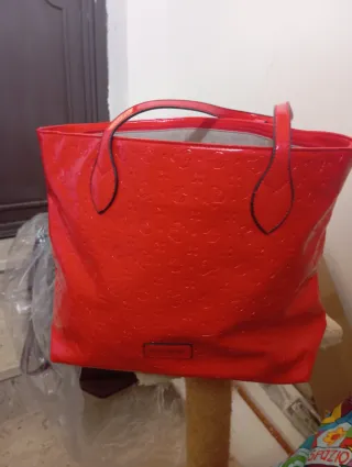 Borsa Solo Soprani vernice rossa