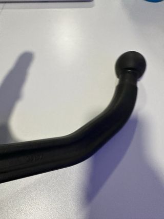 Bola de remolque más funda  Tesla Model 3