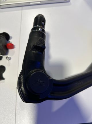 Bola de remolque más funda  Tesla Model 3