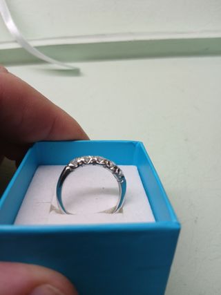Sortija oro blanco 5 brillantes talla 16