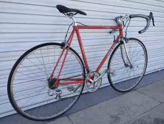 Bici Zeus 4105. TALLA 54. ALTURA 1.65-1.78cm.