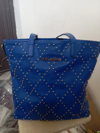 Borsa MyLadybug blu con borchie dorate