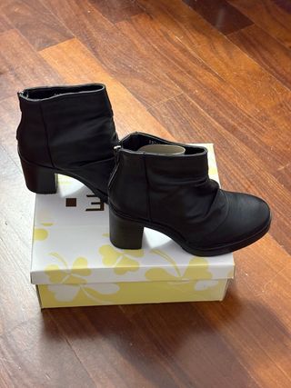 Stivaletti Tronchetti Zoe