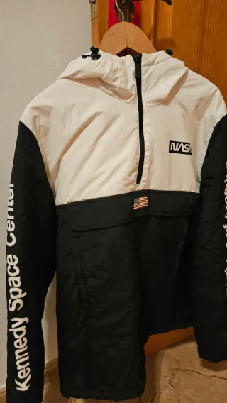 Chaqueta Canguro NASA Blanca y Negra