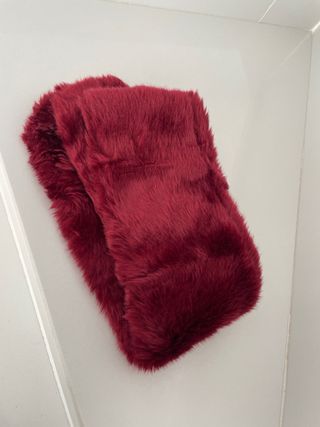 Bufanda de pelo burdeos