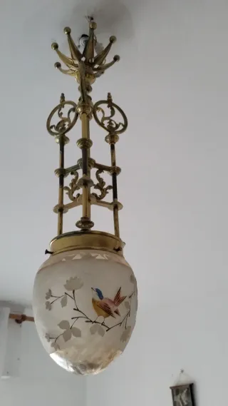 Lámpara colgante de cristal y metal