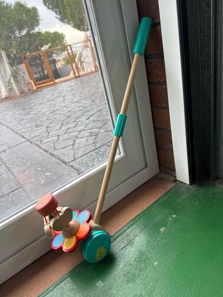 Caminador Hape de madera