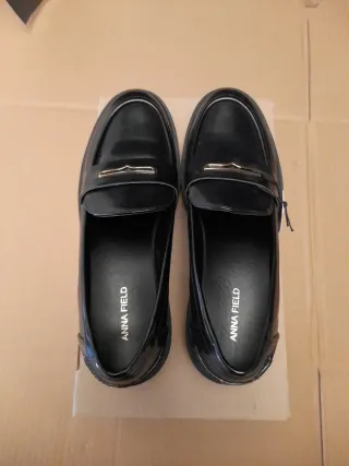 Mocasines negros Anna Field