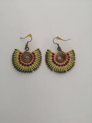 Pendientes artesanales abanico