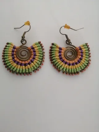 Pendientes artesanales abanico