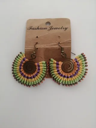 Pendientes artesanales abanico