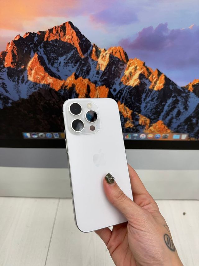 iPhone 16 pro 128gb COMO NUEVO