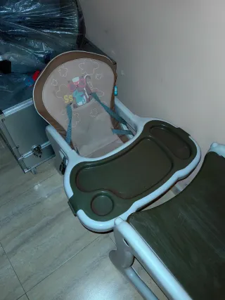 Trona y Silla de Coche para Bebé