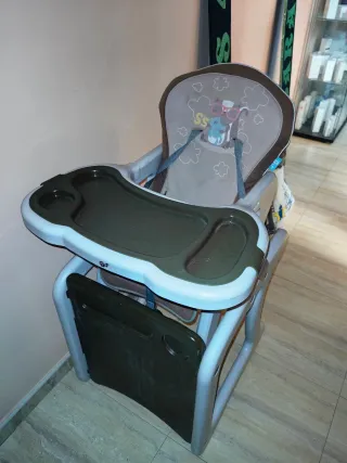 Trona y Silla de Coche para Bebé