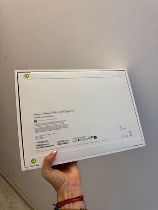 MacBook Air 15" M4 16gb/256gb 2025 precintado