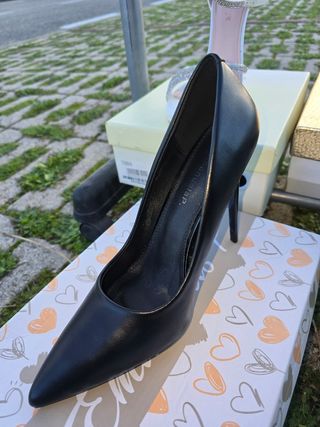 Scarpe tacco in pelle nera