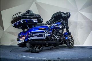 HARLEY DAVIDSON STREET GLIDE REESTRENO * IMPECABLE * TOURPACK * MOTOR 117 MILWAUKEE *