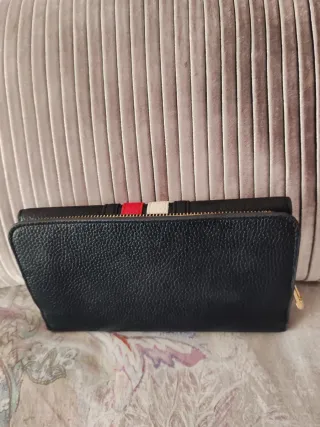Cartera Tommy Hilfiger Negra