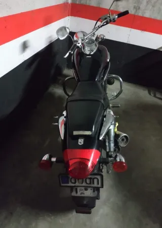 Moto Kymco Venox Negra