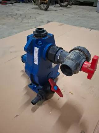 Bomba dosificadora de abono