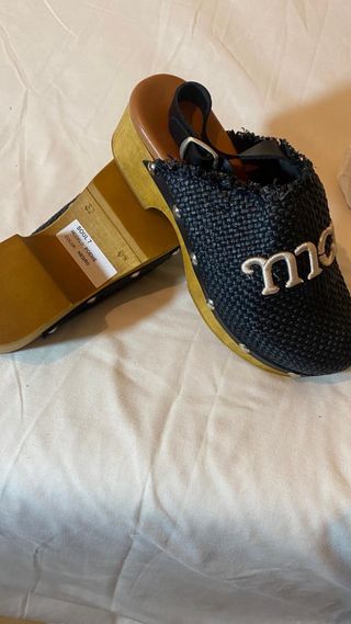 Zuecos de madera Macarena Marrones