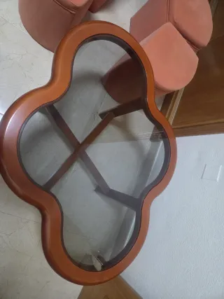 Mesa de centro con 4 pufs