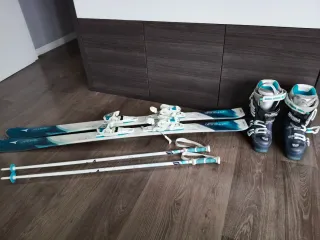 Conjunto Esquís 150cm y Botas Mujer Talla 38