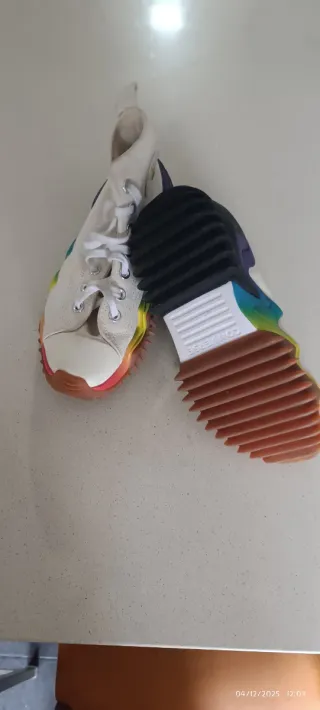 Converse arcoíris blancas