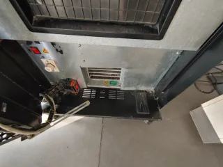 Máquina expendedora AZKOYEN Office 4