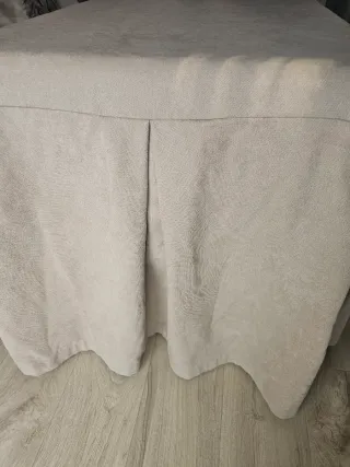 Ropa de camilla con pliegues