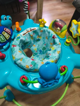 Saltador de actividades infantil Baby Einstein
