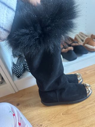 Stivali Miu Miu Neri in Pelle e Pelo