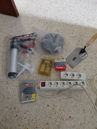 Kit construcción y enchufes