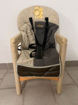 Trona convertible en silla y mesa