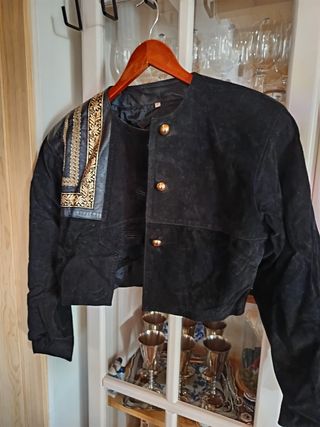 Conjunto Chaqueta y Falda Negra piel