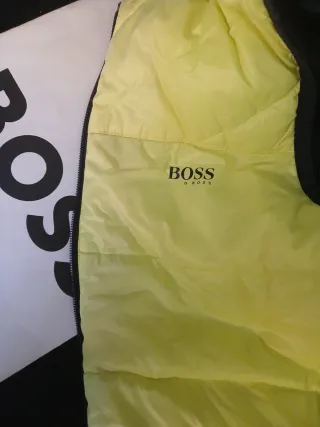 Chaqueta Boss reversible negra y amarilla