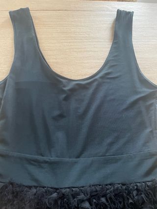 Vestido negro con flores