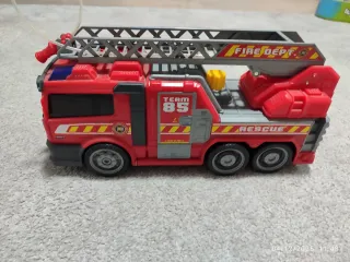 Camión de bomberos de juguete