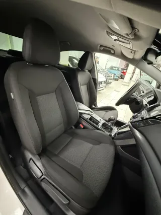 Hyundai i40 2013 Full